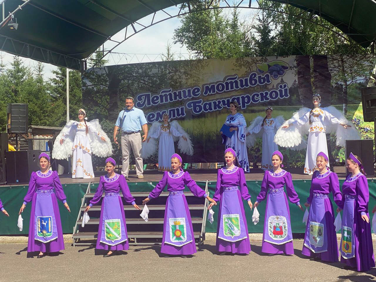 Традиционный праздник жимолости в Бакчаре
